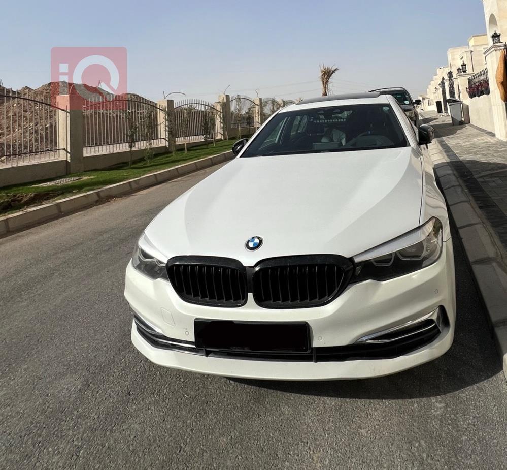 بی ئێم دەبڵیو سیریەس 5